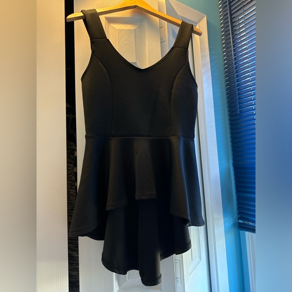 High Low Top - Picture 1 of 1